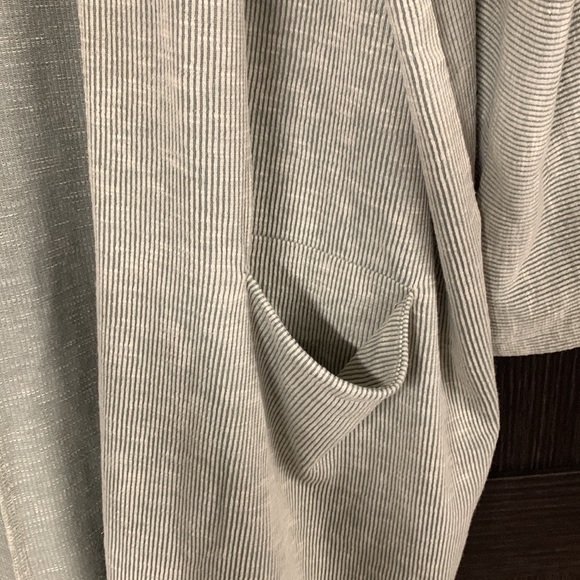 Cardigan OSFA NWT - Picture 4 of 4